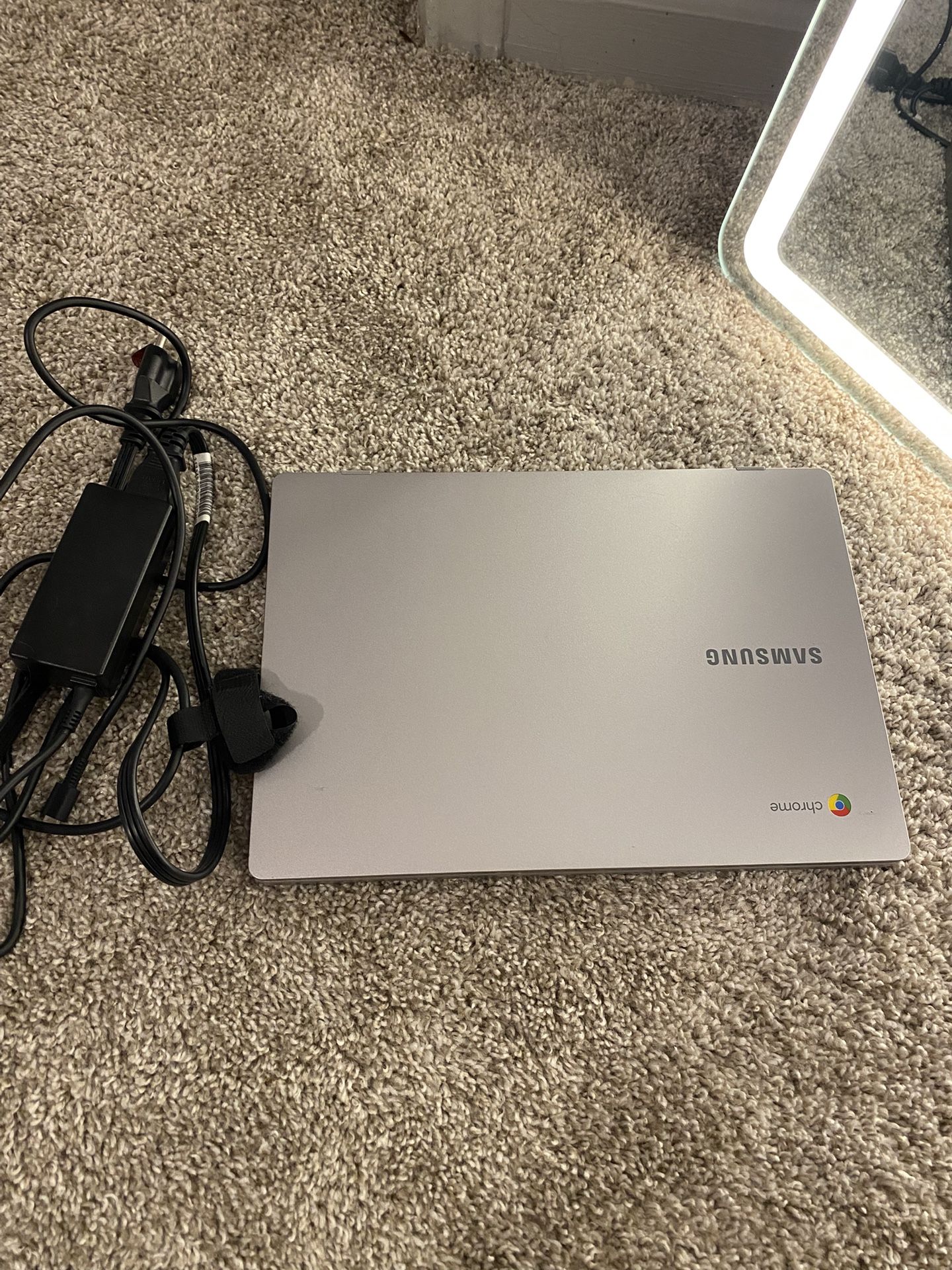 Samsung Chrome Book 