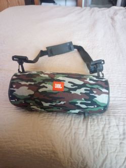 JBL Xtreme 2 Portable Bluetooth Speaker Camo AS IS