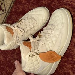 RARE Jordan 2  Don C Beach Size 8.5 Used very good condition. Beautiful quilted leather no box