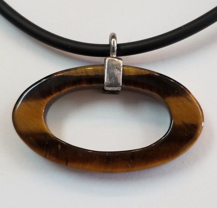 Pendant Tigers Eye On Rubber Cord