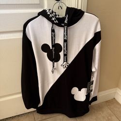 Loungefly Disney Mickey Mouse New size M
