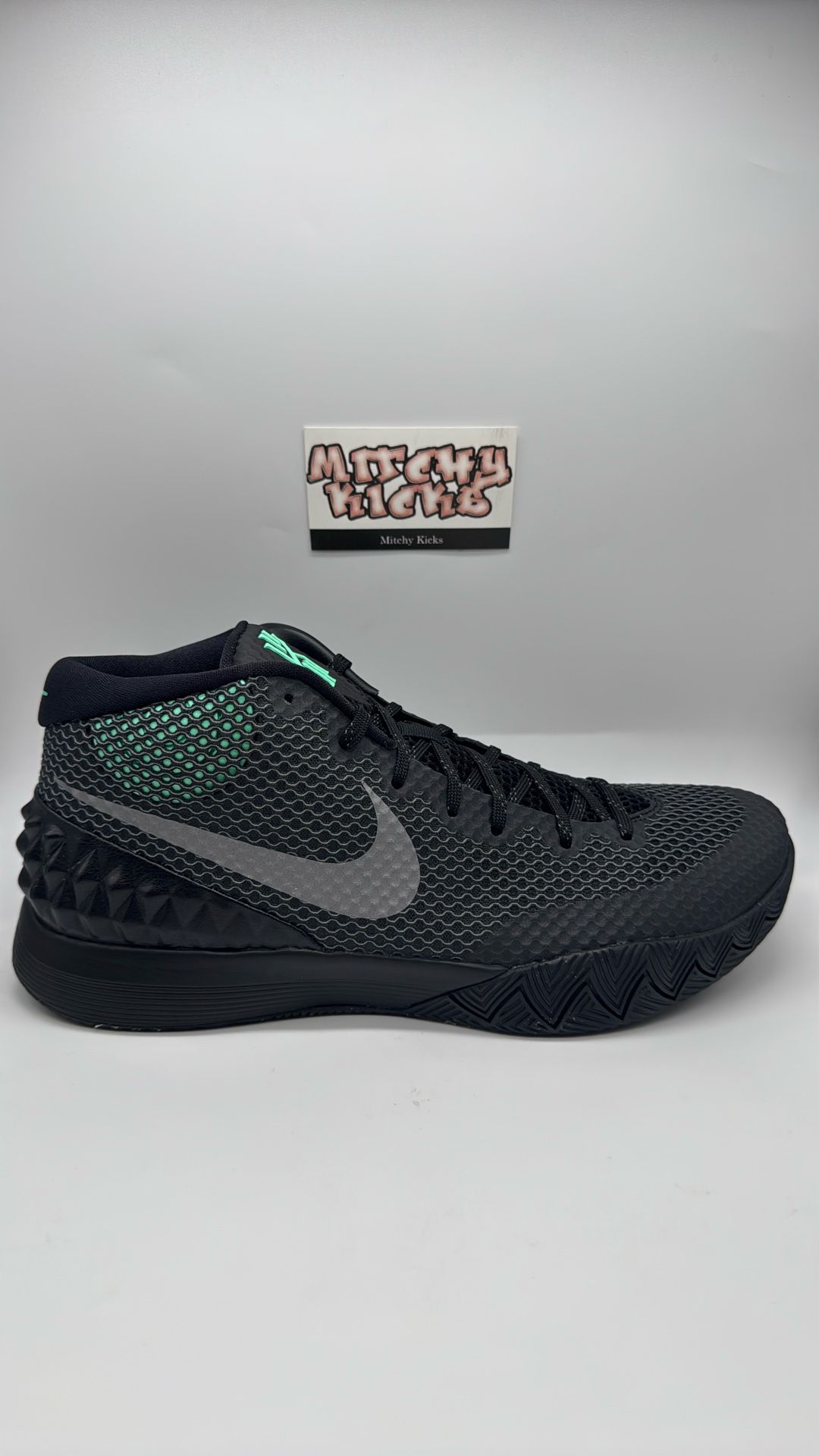 Nike Kyrie 1 Driveway Sz. 10