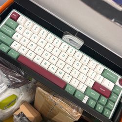 Royal Kludge Keyboard