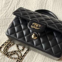 Used leather bag