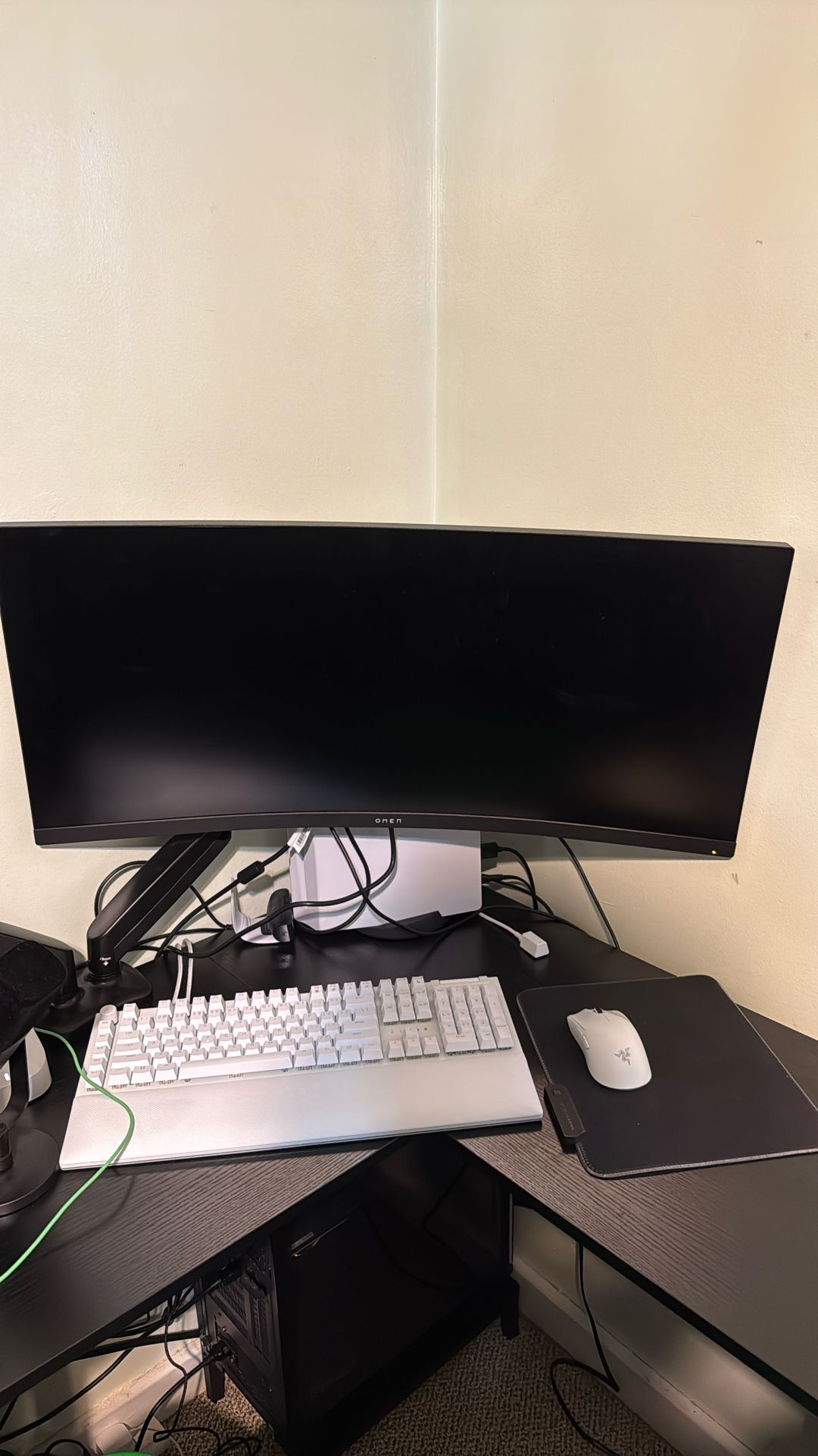 Omen Black 34’inch Curved Monitor