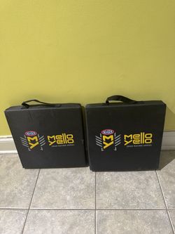 SET of 2 stadium cushions in GREAT Condition!