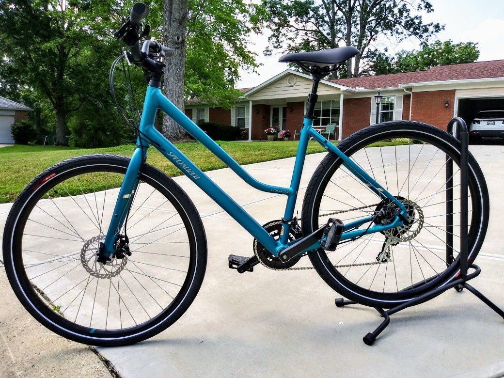 Like New Large 2022 Specialized Crossroads 2.0 Disc Brake Beauty