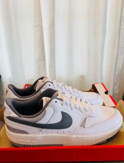 Nike Gamma Force Women’s Sneaker