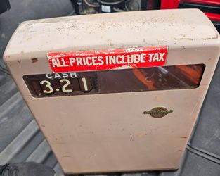 Old Cash Register...                                                Make me an Offer!