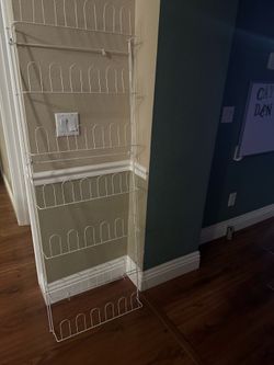 Shoes rack
