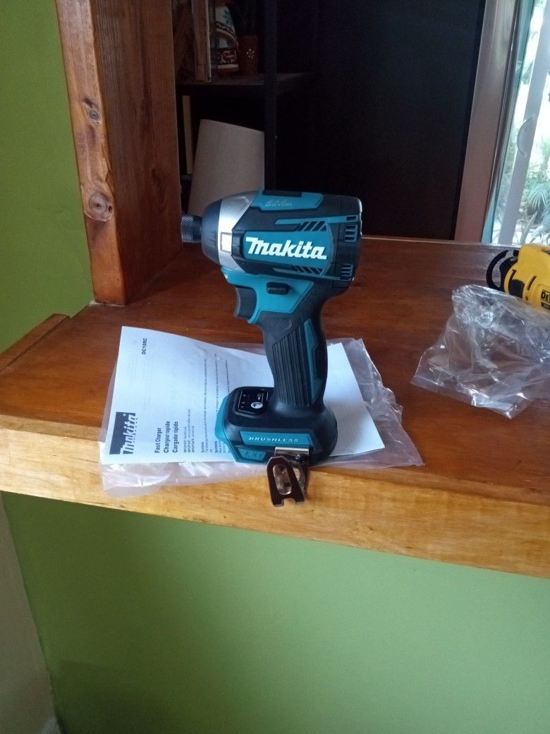Makita 18 V BL New Impact. Driver. 3 Speed. Brushless