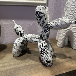 Newspaper Balloon Figurine 