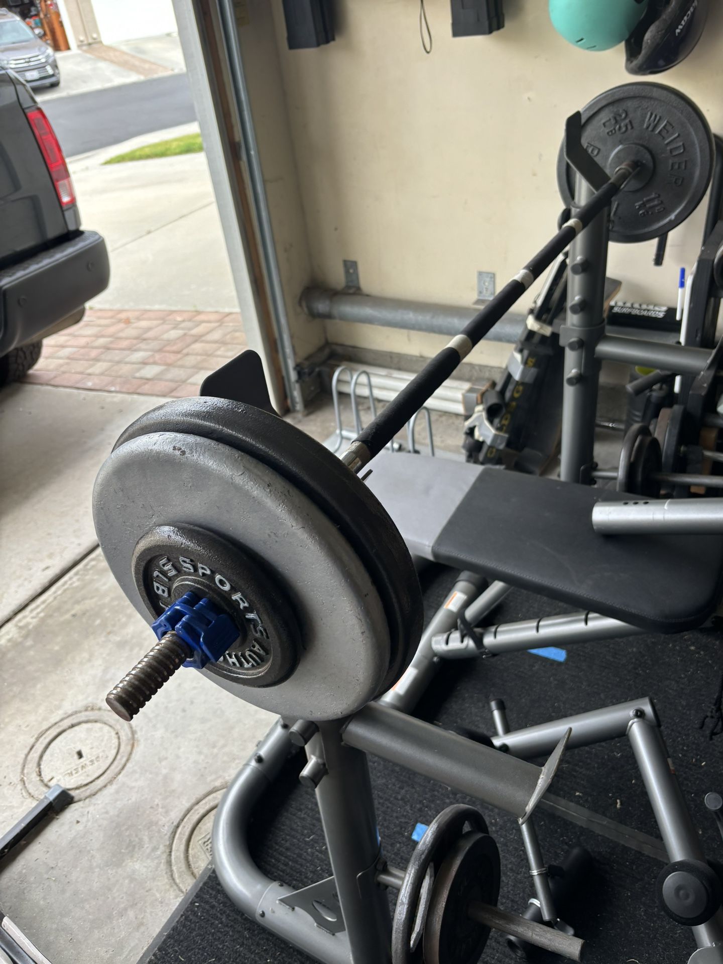 Weider XRS20 Weight Bench Squat Rack Combo With Barbell And Weights for Sale in Cardiff CA OfferUp