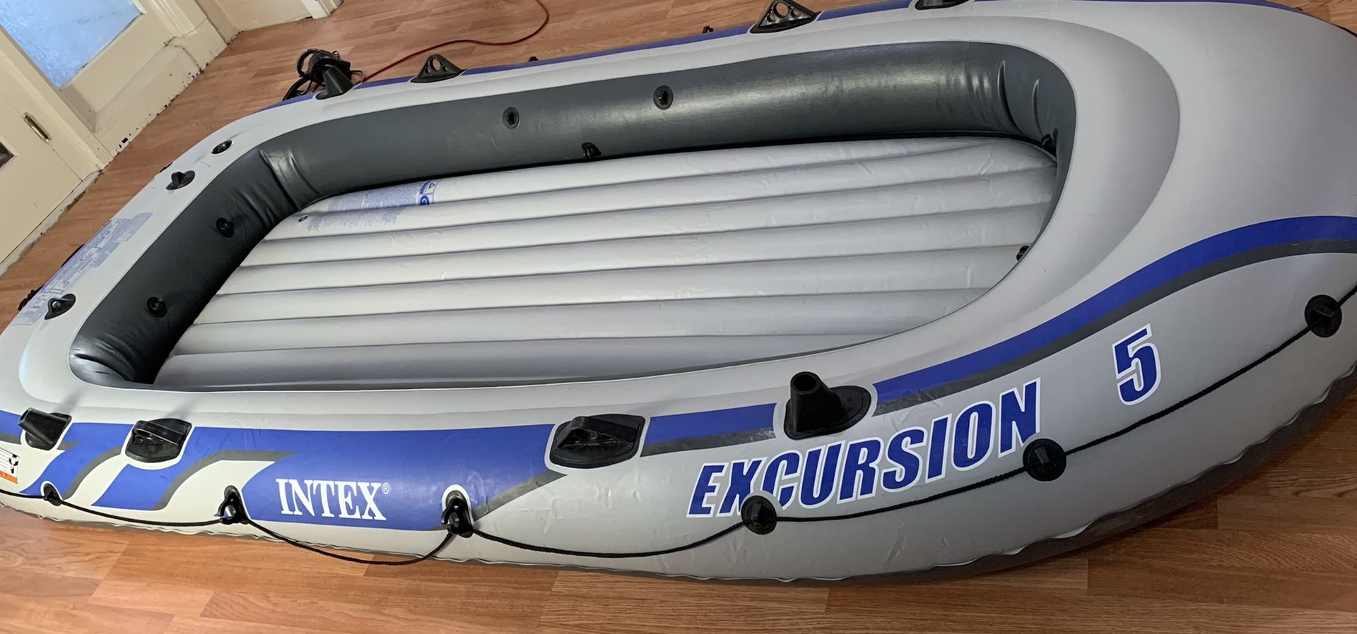 Inflatable boat Intex excursion 5