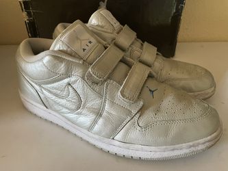 Jordan 1 Low Velcro 