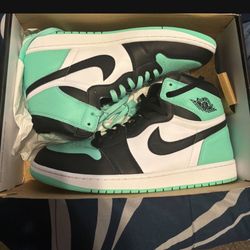 Retro 1 Green Glow 