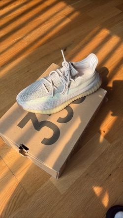 Yeezy Size 11