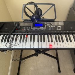 Piano Keyboard 