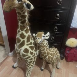 Giraffe Plush Toys