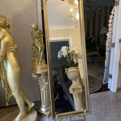 Very Beautiful antique mirror with the stent