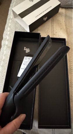 Flat iron