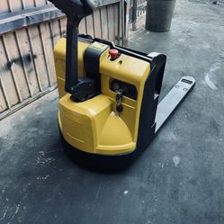 Yale Electric Pallet Jack 24volts