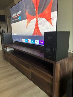 Tv stand Grand Walnut