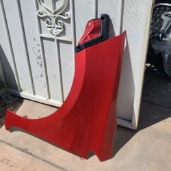 2014 - 2019 TOYOTA COROLLA LEFT FENDER DRIVER SIDE GENUINE USED OEM. Y1