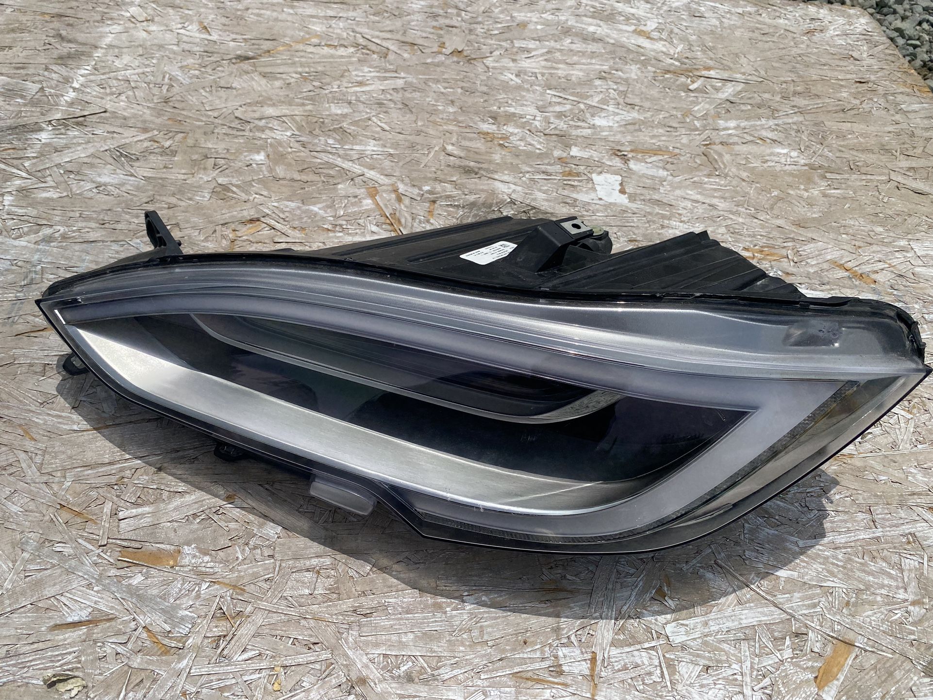 2016-2021 MODELS DRIVER HEADLIGHT