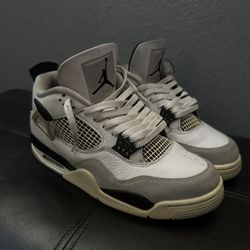 Jordan 4 Military blacks