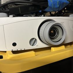 NEC Projector