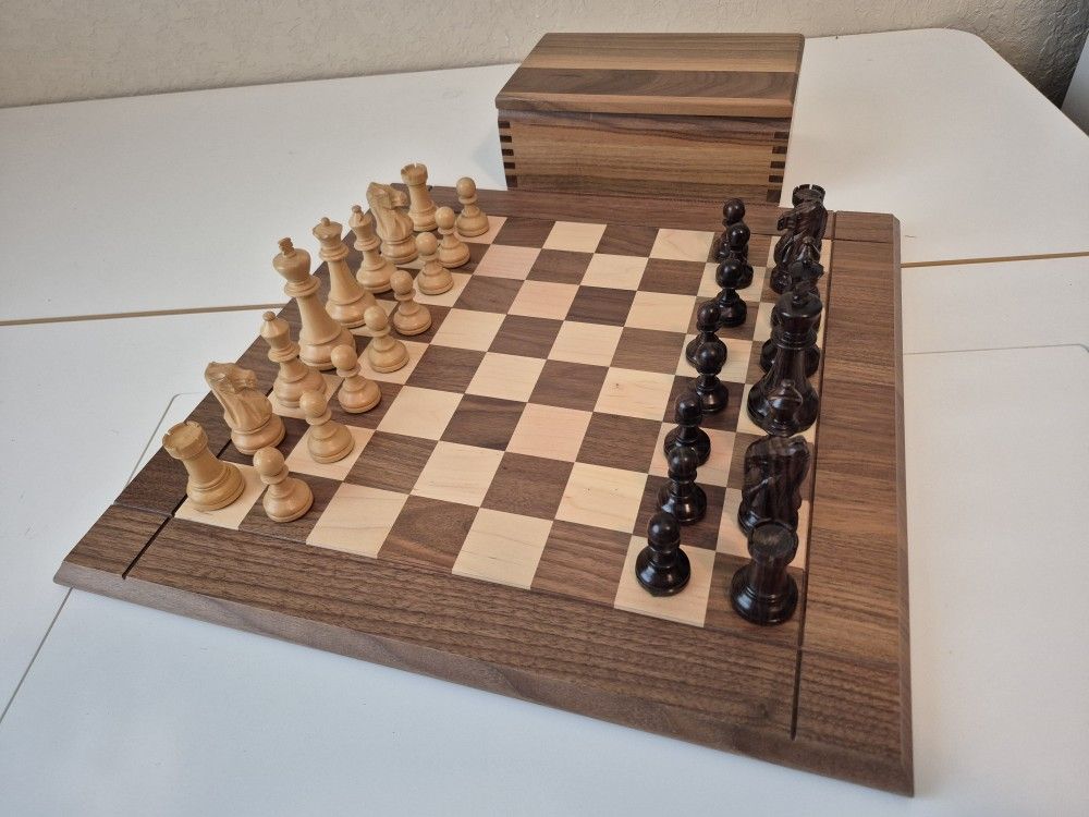 Drunke Chess Set