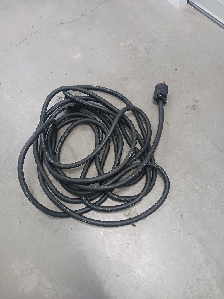50' Thick Cord With To Male Ends