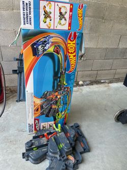 FREE Hotwheels Crash Set