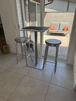 Modern BarHeight Table w/2 Swivel Chairs