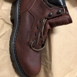 Red Wing 2326 women’s 7.5 B steel toe boot