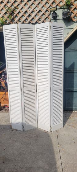 4-Panel Shutter-Style Room Divider