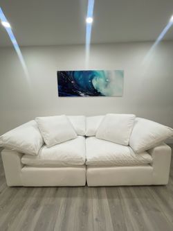 FREE DELIVERY 🚚 LOVESEAT NIXON WHITE CLOUD MODULAR BRAND CITY FURNITURE