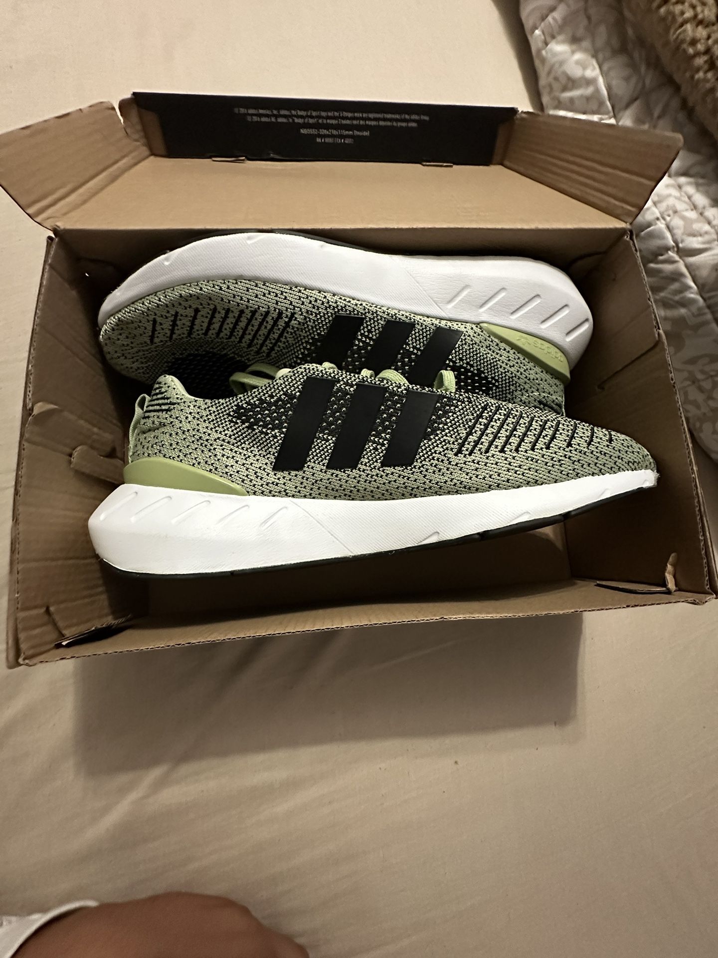 Adidas Swift Run 22