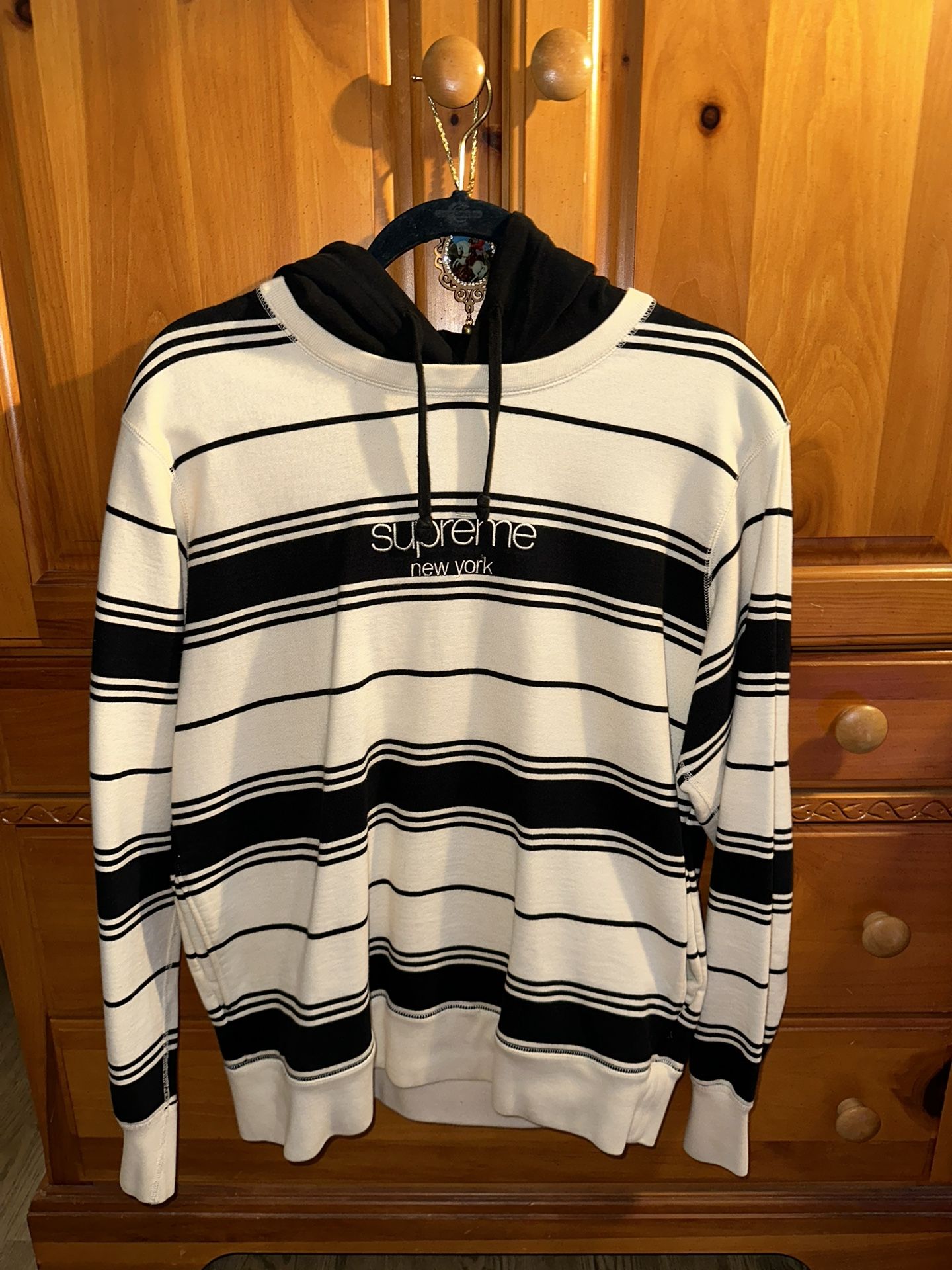 Supreme New York Pull Over Hoodie