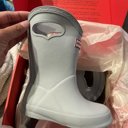 BRAND NEW Hunter Kids First Classic Pull-on Rain Boot 