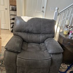 Recliner Chair 