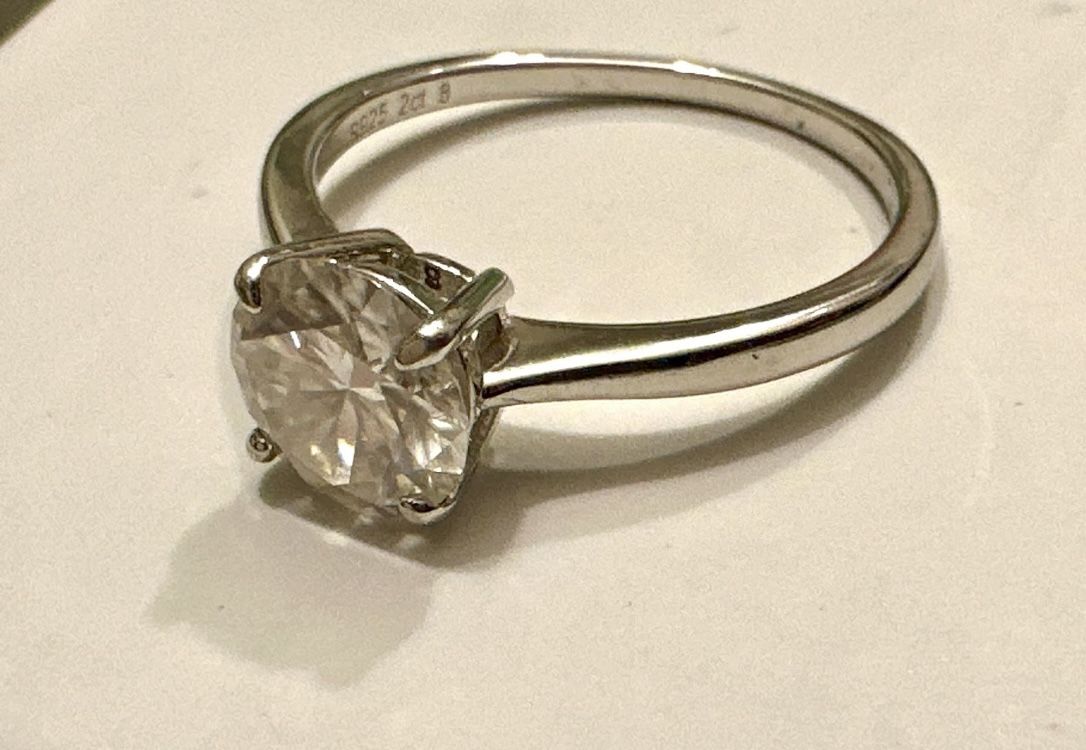 Moissanite Ring 