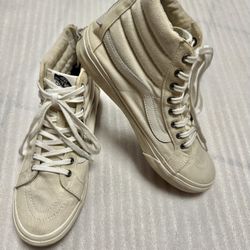 Shoes : Vans