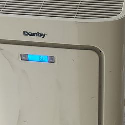 Danby Air Conditioner With Remote