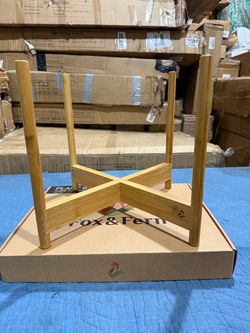 Plats  Pots Stand