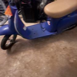 Razor Pocket Mod Electric Scooter Ride-On for Kids Ages 8+, 170 lb Max Weight – 250W Motor, Up to 15 Mph, 40-Min Run Time on High Speed, Twist-Grip Th