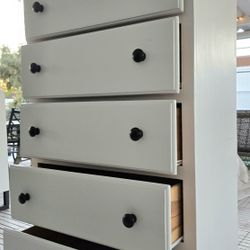 Tall Jumbo Dresser!!