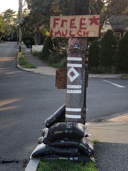 FREE BLACK MULCH