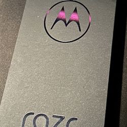 Motorola Razr 2024
